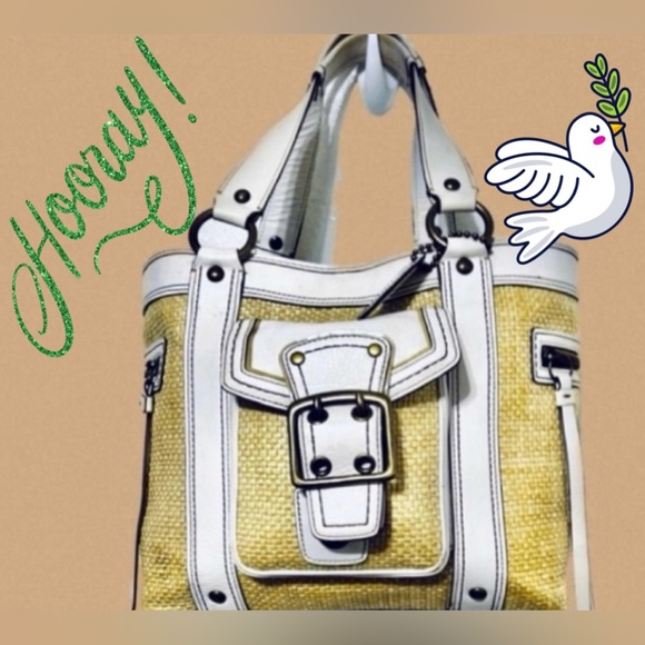 Coach Handbags - VTG Unique COACH LEGACY TOTE BAG NATURAL WOVEN STRAW LEATHER TRIM PREOWNED GUC